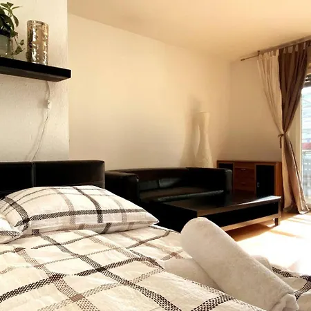 شقة فندقية Simplex Am Konzerthaus *